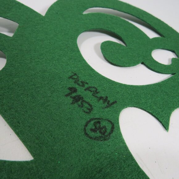 Large St. Patrick's Wall Decor over 14" x 14" DOUBLE SIDED - Picture 15 of 16